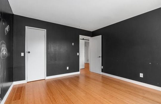 407 Requeza St E9 - bedroom2