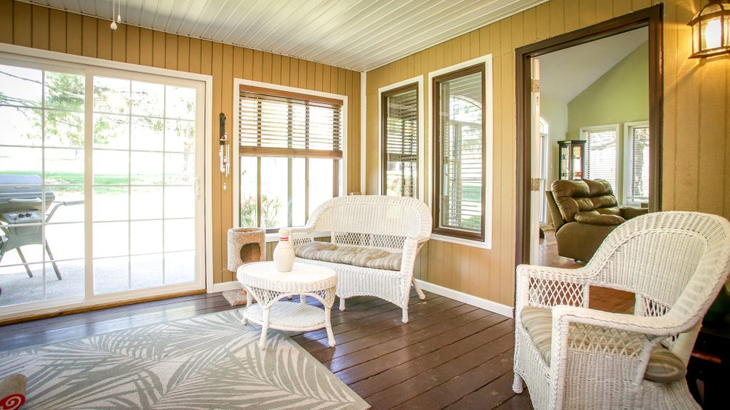 Kentucky Lake house pays for itself 100, Make Money with Airbnb, VRBO