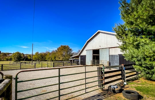 Houses for sale Horse Farm-3525-110