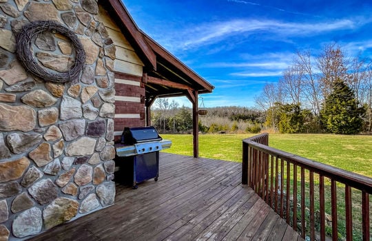 Log Cabin House and Land for Sale in Kentucky-144