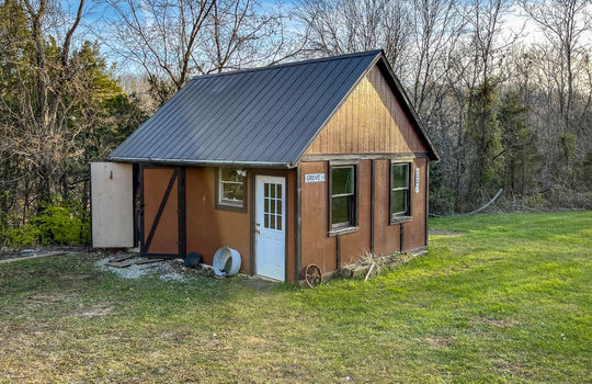 Log Cabin House and Land for Sale in Kentucky-166
