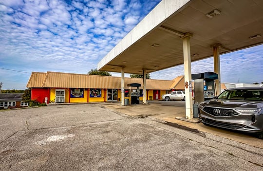 C Store Gas Station Convenience Store for sale Commercial Real Estate-156