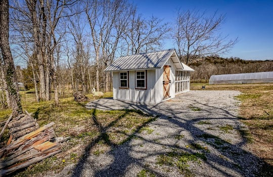 Secluded river front farm with climbing access &#8211;215