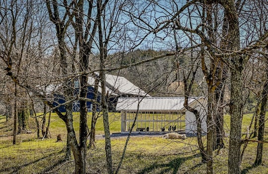 Secluded river front farm with climbing access &#8211;217