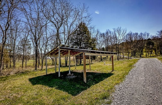 Secluded river front farm with climbing access &#8211;218