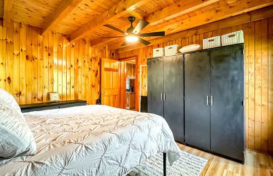 Danville Kentucky log cabin for sale-085