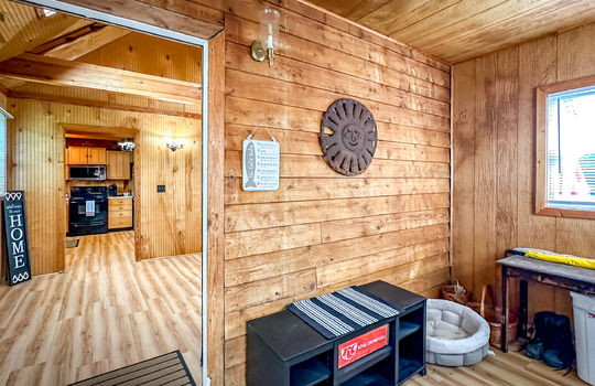 Danville Kentucky log cabin for sale-096