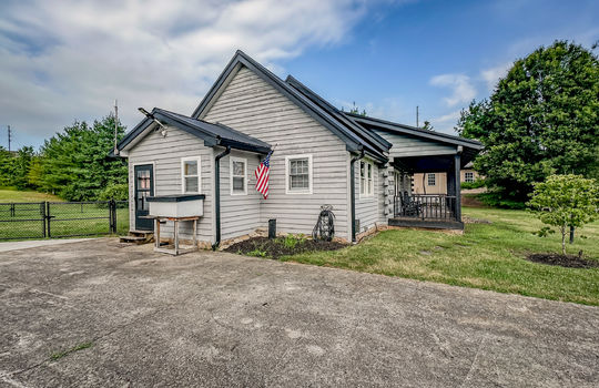 Danville Kentucky log cabin for sale-115