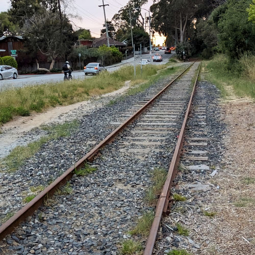 The Santa Cruz Rail Trail Gets Rolling?
