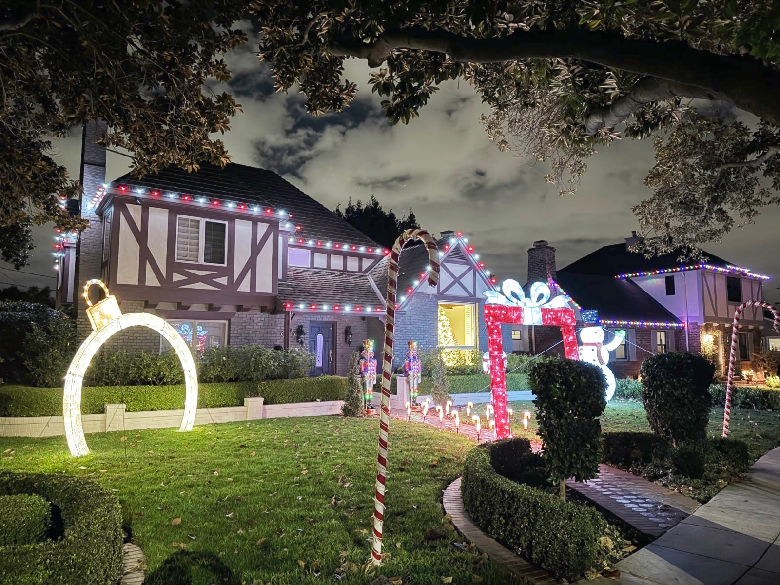 Willow Glen Christmas Lights Seb Frey, REALTOR