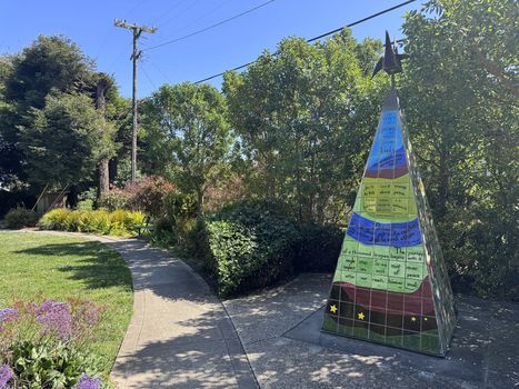 la-selva-beach-park-pyramid-2