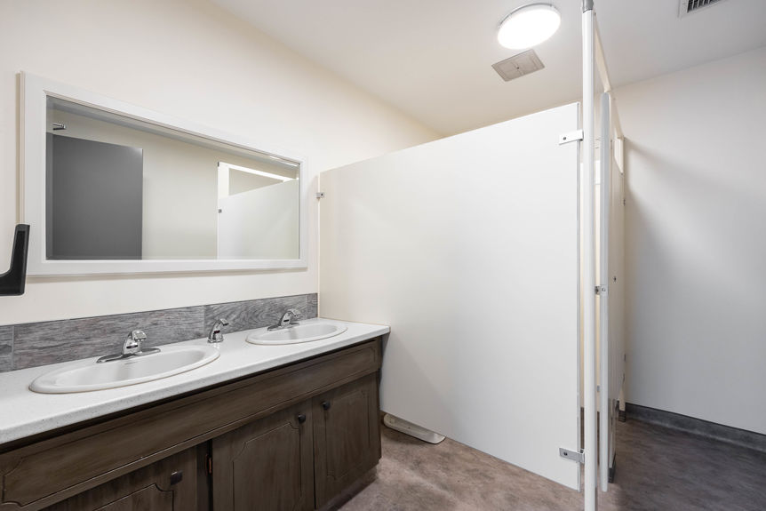 6-print-9401-franklin-ave-206