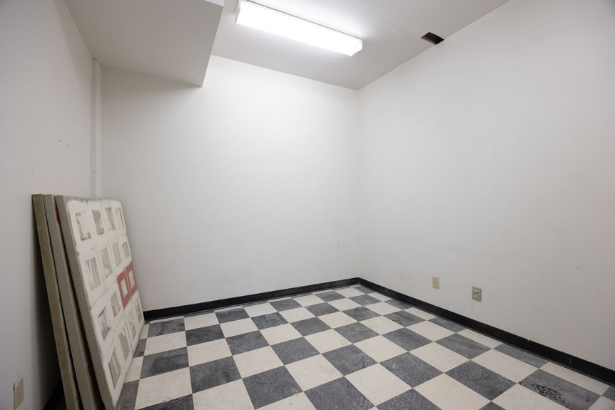 7-print-9401-franklin-ave-110