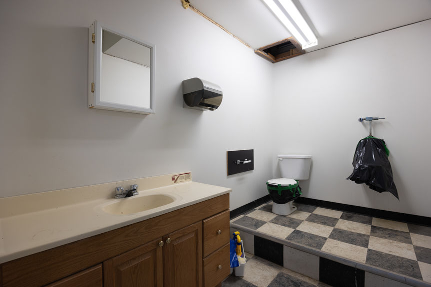 8-print-9401-franklin-ave-110