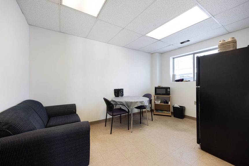 18-web-or-mls-290-maclennan-crescent