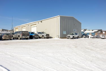 2-web-or-mls-290-maclennan-crescent