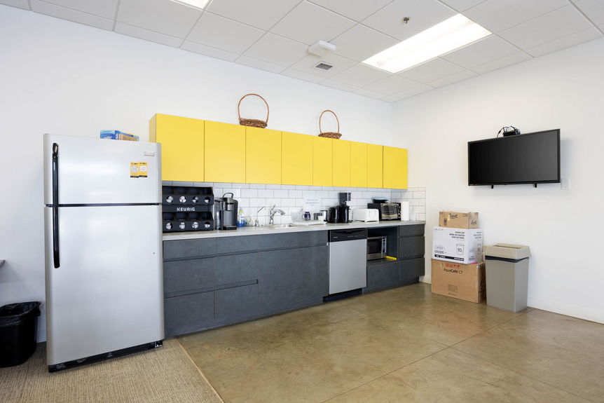 27-web-or-mls-189-mackenzie-blvd
