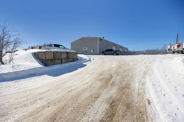42-web-or-mls-290-maclennan-crescent