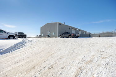 5-web-or-mls-290-maclennan-crescent