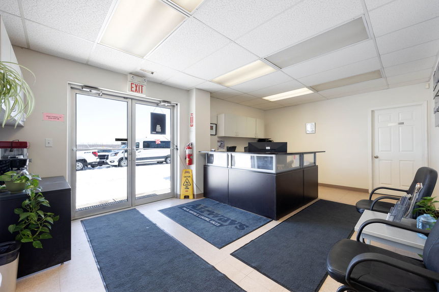 8-web-or-mls-290-maclennan-crescent