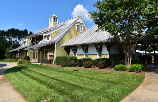 View of the front of the clubhouse at The Farms