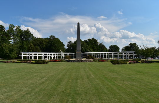Trump National Charlotte At The Point Monument