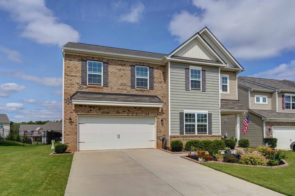 110 Wrangell Dr., Mooresville, NC 28117 Allen Adams Realty