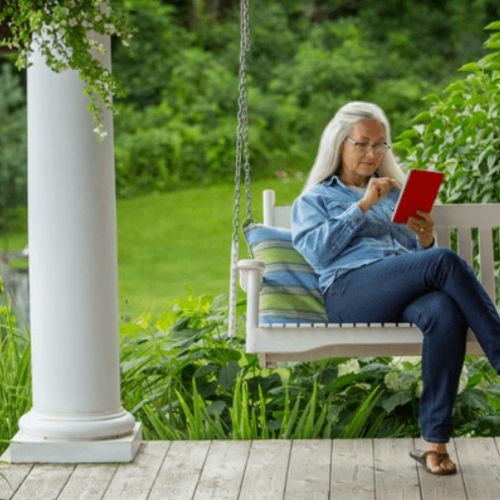 Is It Better To Buy Now or Wait for Lower Mortgage Rates? Here’s the Tradeoff