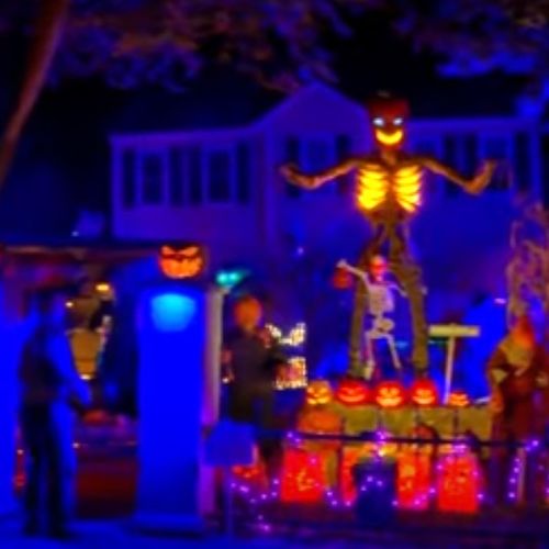 A Massive Halloween display benefits the Ashland Food Pantry
