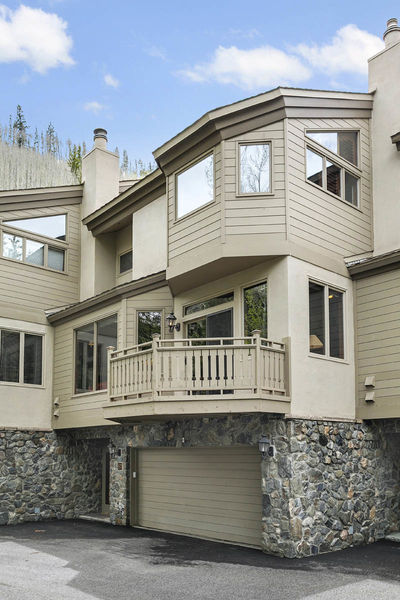 1592 Golf Terrace 57-002