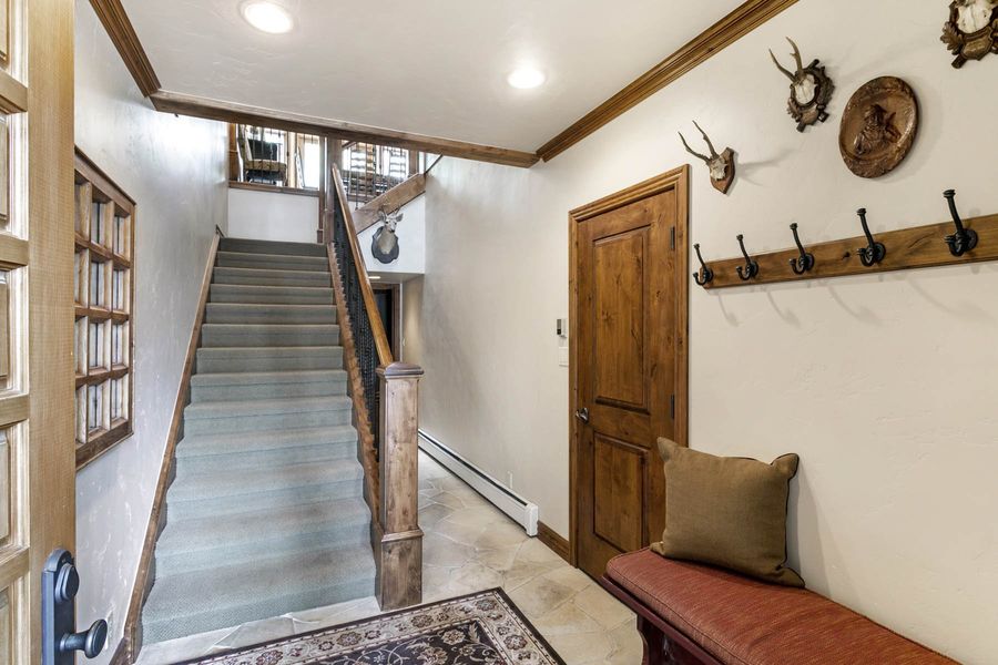 1592 Golf Terrace 57-004