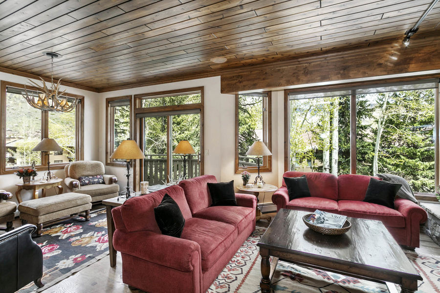 1592 Golf Terrace 57-007