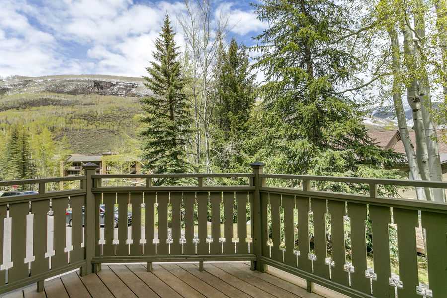 1592 Golf Terrace 57-009