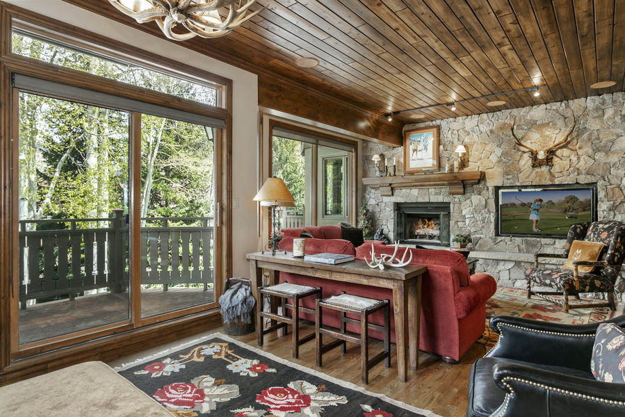 1592 Golf Terrace 57-010