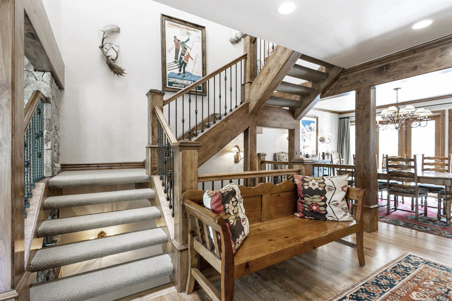 1592 Golf Terrace 57-015