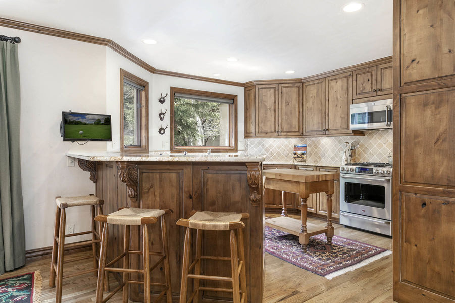 1592 Golf Terrace 57-021