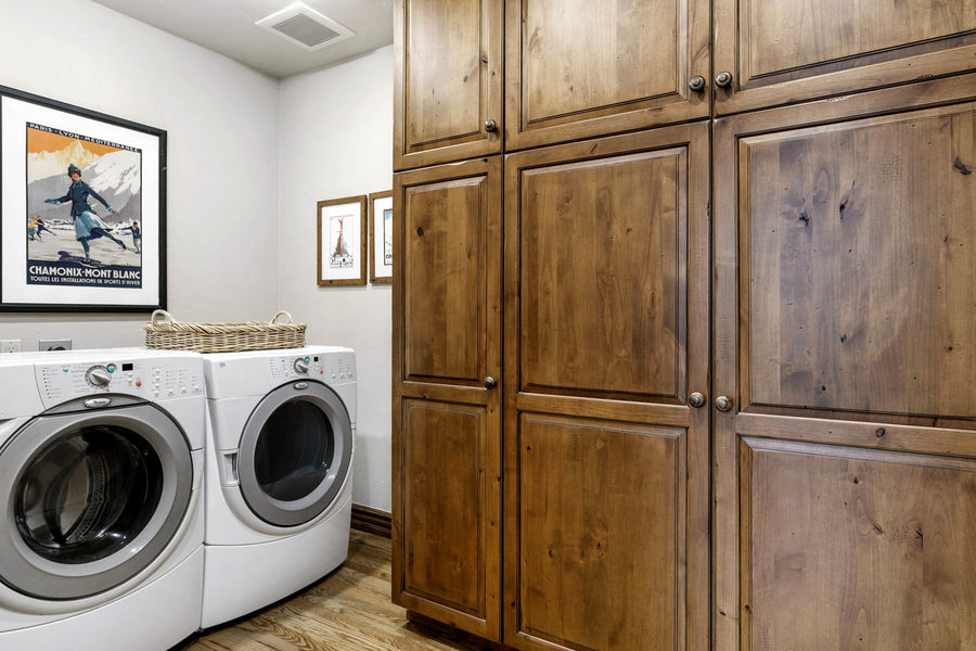 1592 Golf Terrace 57-025