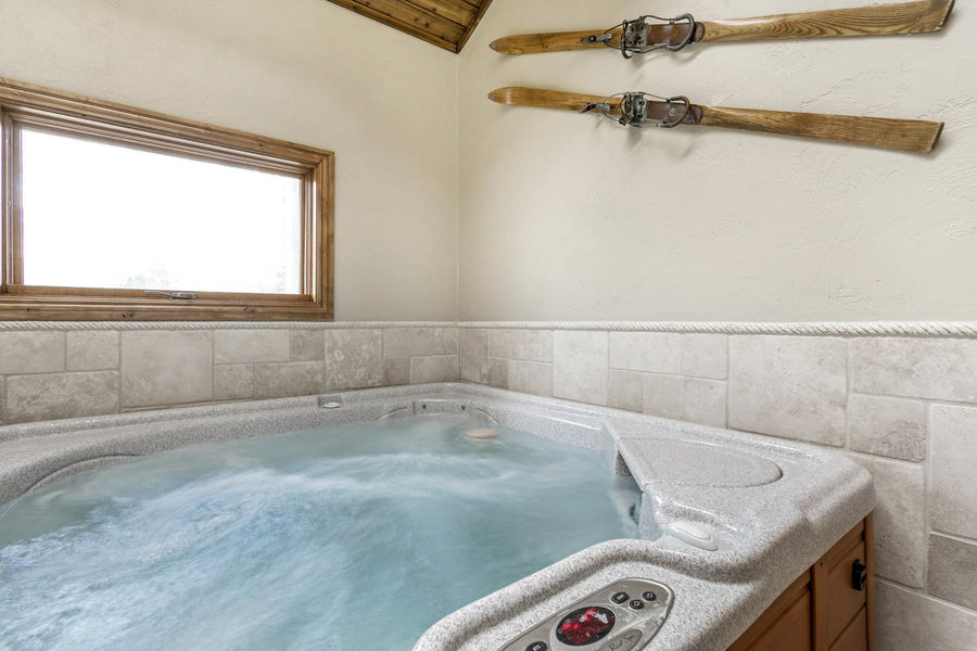 1592 Golf Terrace 57-030