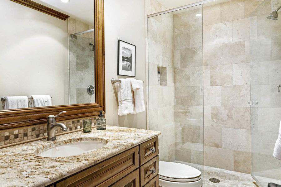 1592 Golf Terrace 57-033