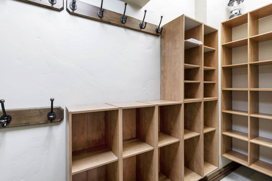 1592 Golf Terrace 57-039