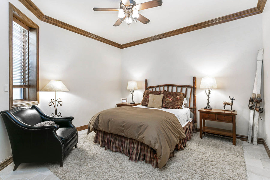 1592 Golf Terrace 57-040