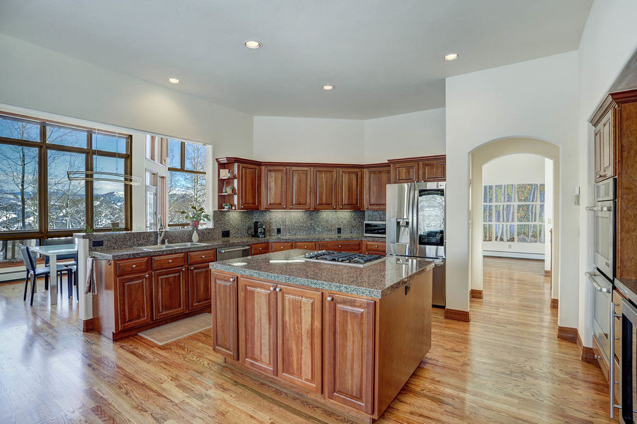 013 277 Saddle Ridge Loop