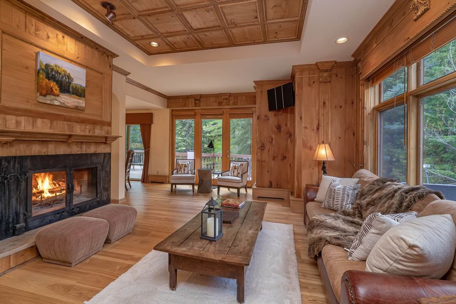 4196-Columbine-Road-0002