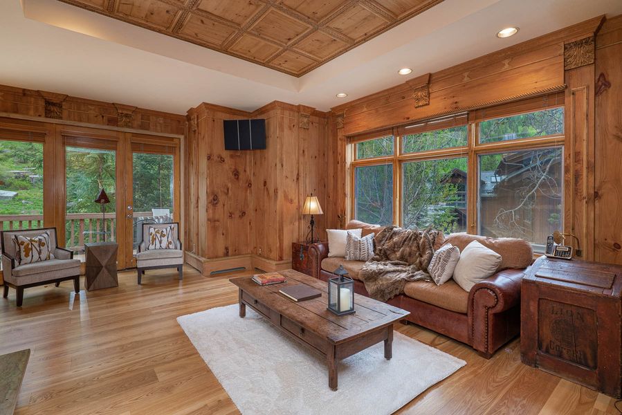 4196-Columbine-Road-0009