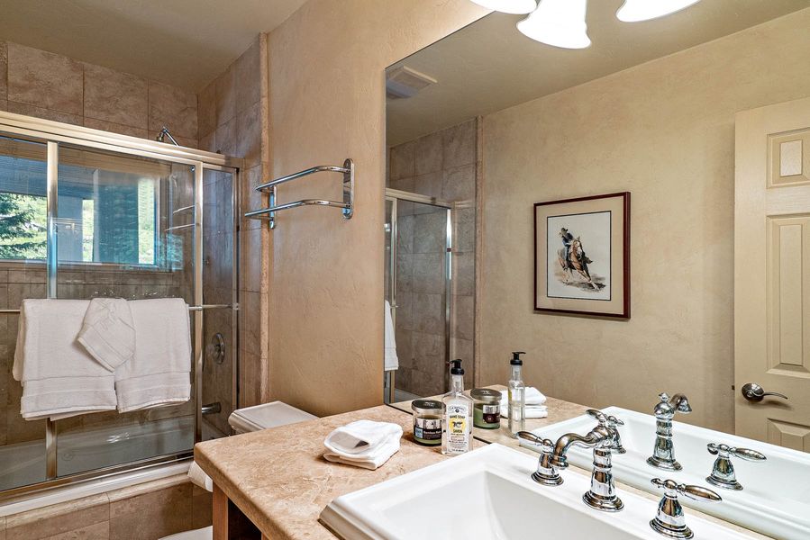 4196-Columbine-Road-0035