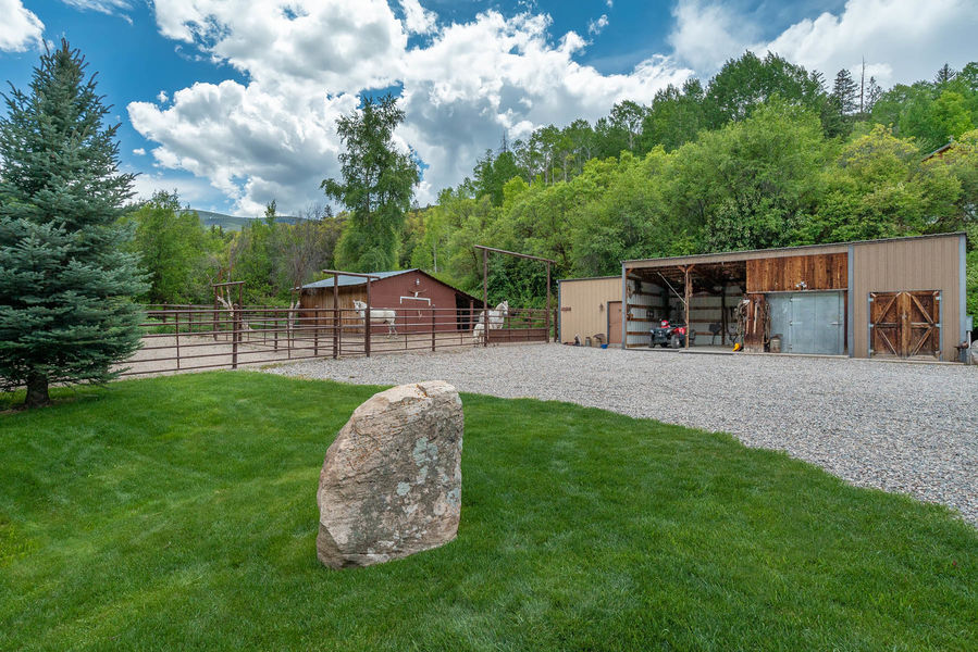 9273-Brush-Creek-Website-and-MLS-I-mes-0029
