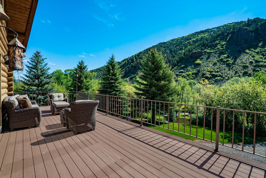 9273-Brush-Creek-Website-and-MLS-I-mes-0043