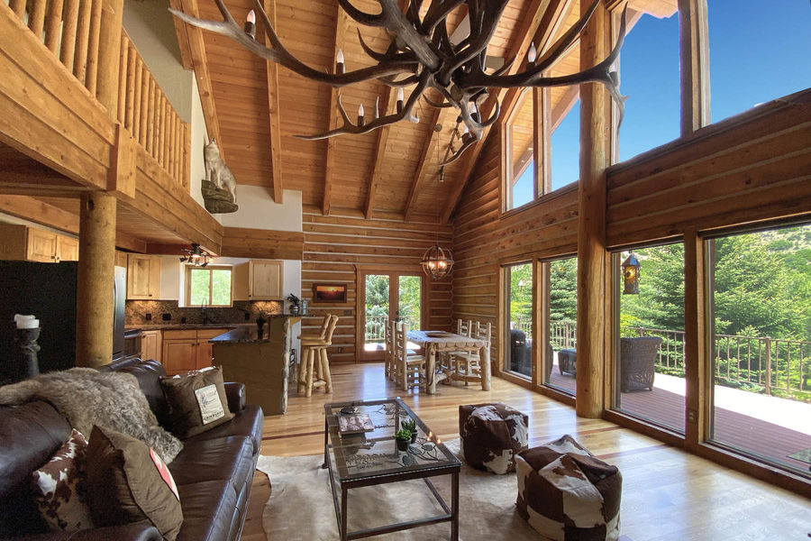9273-Brush-Creek-Website-and-MLS-I-mes-0045