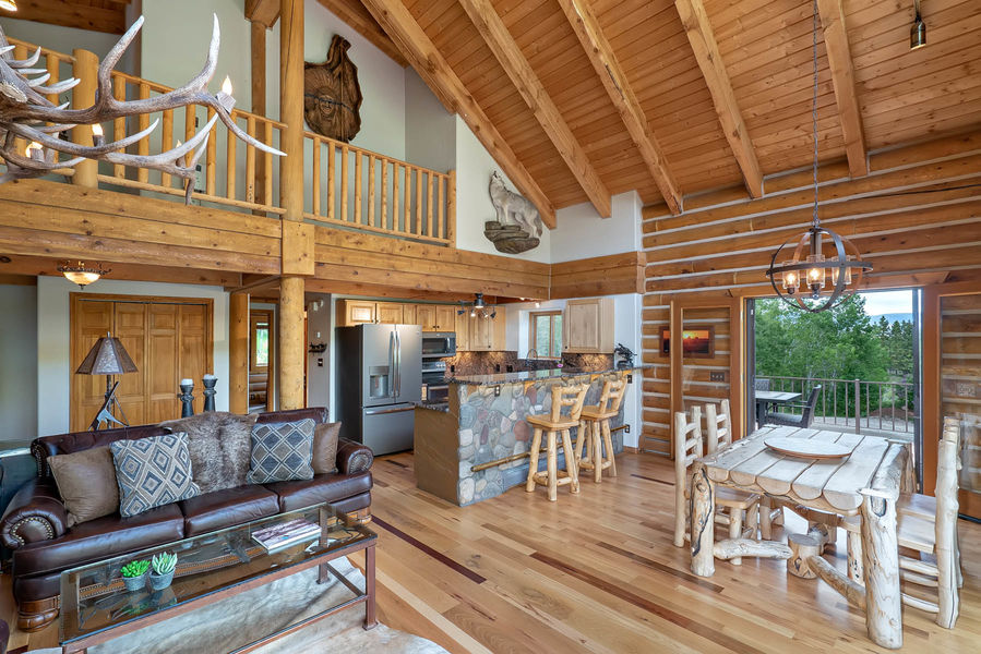 9273-Brush-Creek-Website-and-MLS-I-mes-0046