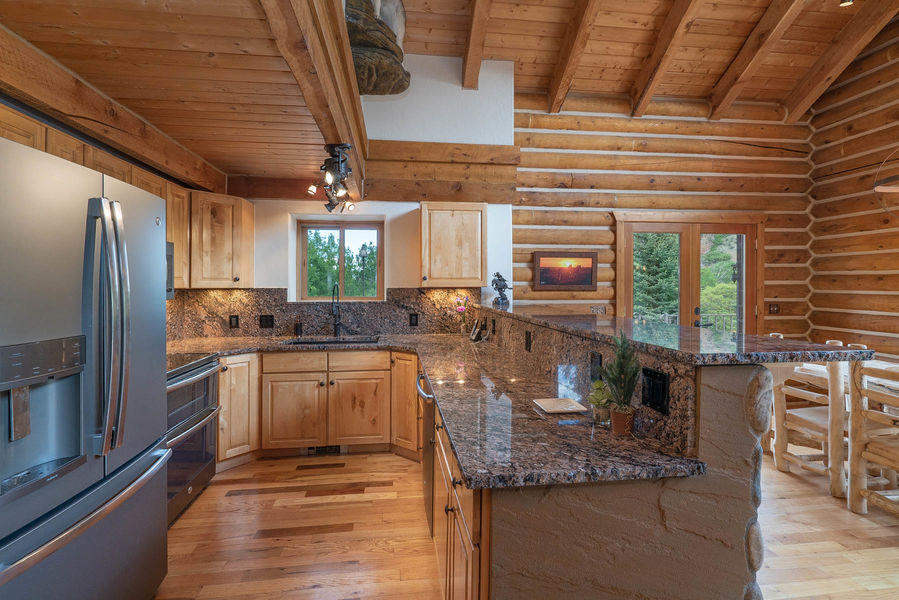 9273-Brush-Creek-Website-and-MLS-I-mes-0049
